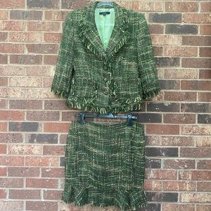 View brand tweed skirt suit in shades of green and brown, size 12.